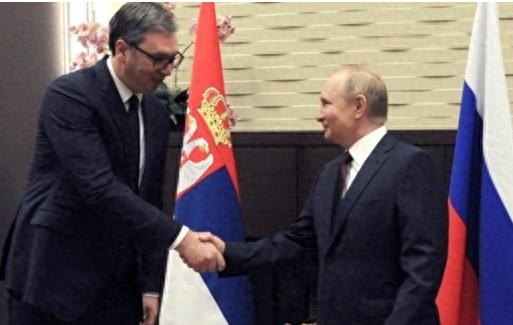 就差1天塞尔维亚当场就得断气，武契奇急吼吼找普京，啥客套话都没有，一通电话就给国