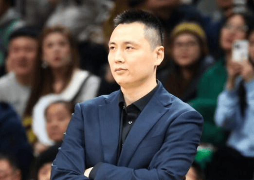 卢伟: 希望球队年轻球员通过沉淀&努力, 为上海拿到最高荣誉