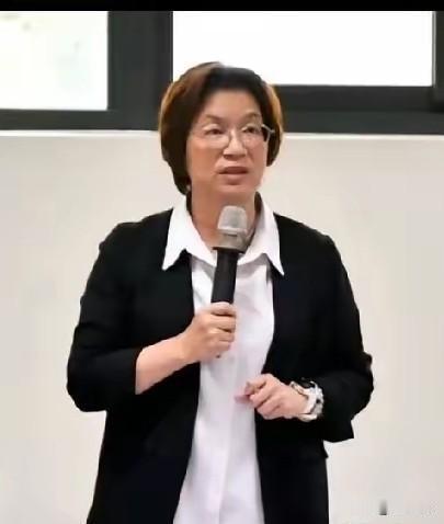 国民党籍县长转绿可能性大增！国民党主席郑丽文今天率团到彰化开行动中常会，副主席季