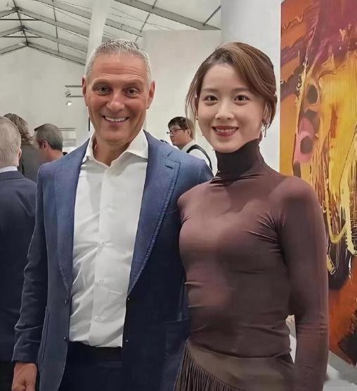 章泽天的面相也变了！！！！