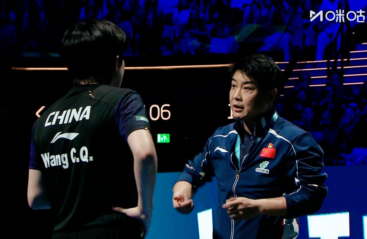 刘国正每次解说王楚钦比赛，都很低调的嚣张，哈哈他说：王楚钦面对卢伟，要多