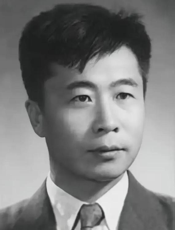 1957年，一本叫《林海雪原》的新书爆火，罗荣桓元帅阅后大喜，一拍桌子定下调令：