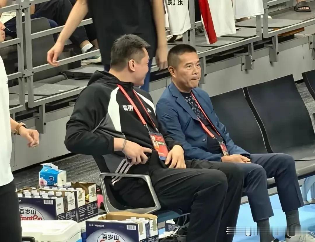 广东男篮终于体会到失去朱芳雨的痛苦了，一个夏天到头来外援没有、内援也没有，这或许