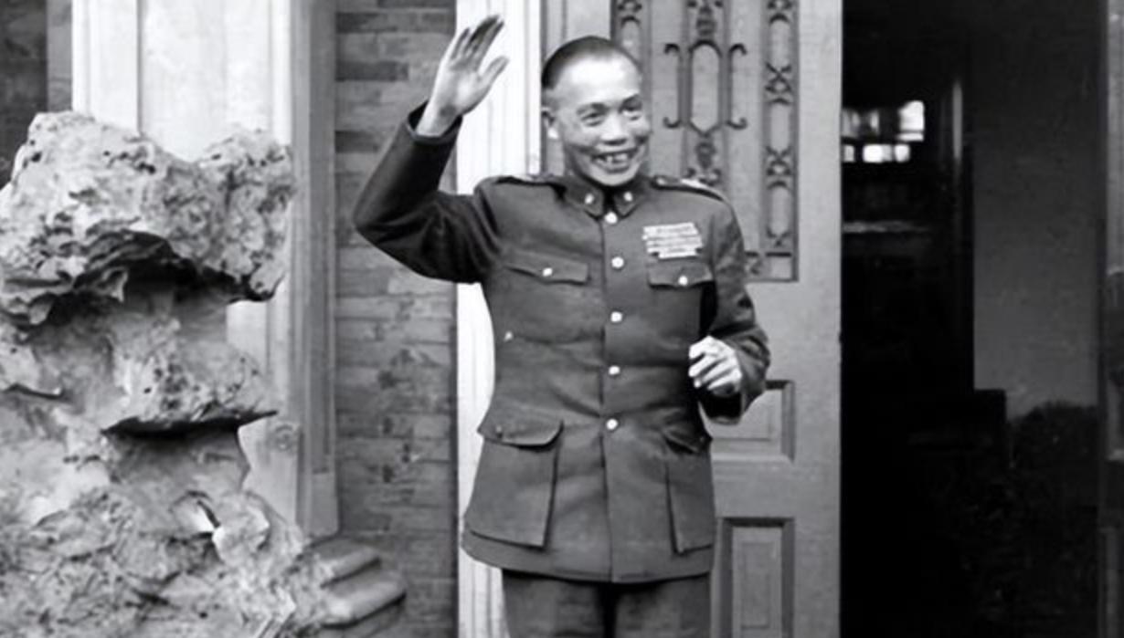 台儿庄战役打到关键时刻，国军近乎面临绝境，心理压力很大，这时李宗仁许了孙连仲一个