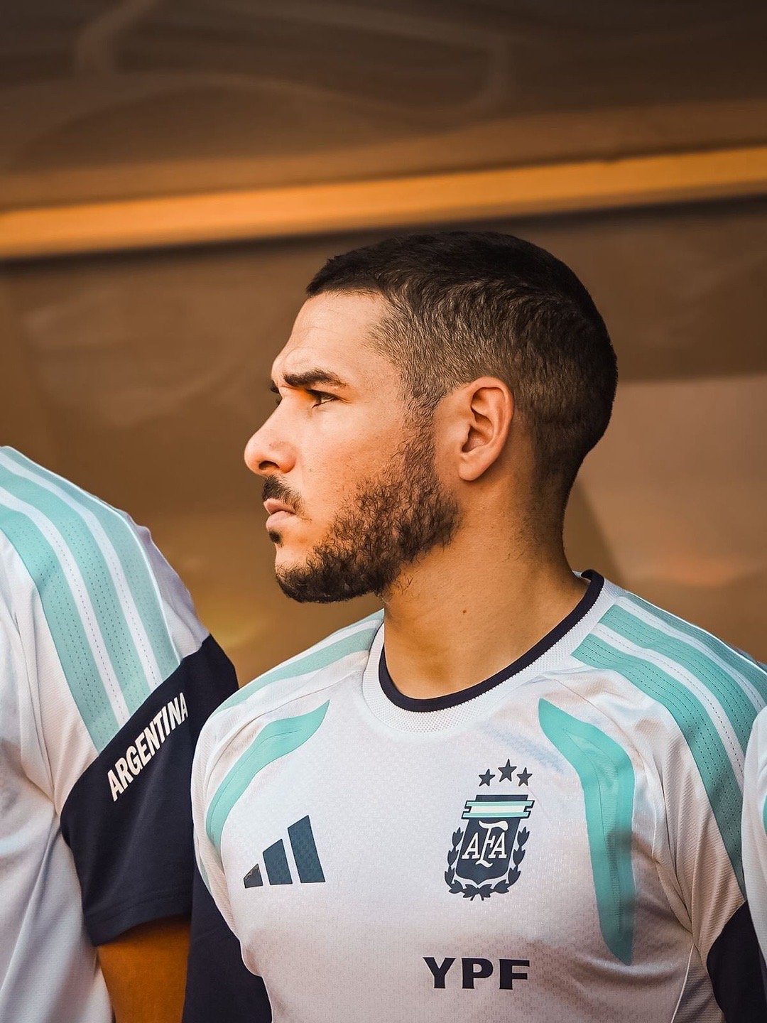 📲布恩迪亚更新IG：“感恩有一个新的机会穿上最漂亮的颜色🩵🤍”