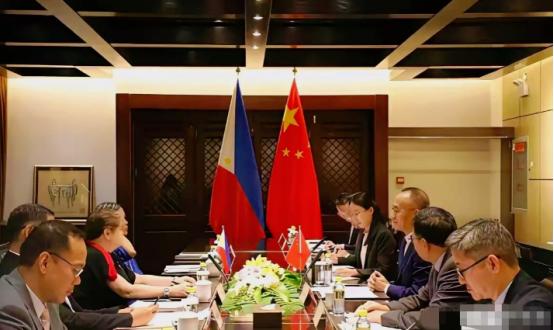 中菲在泉州谈判，菲律宾提出两大蛮横要求！ 第一个要求，是让中国帮忙。菲律宾现