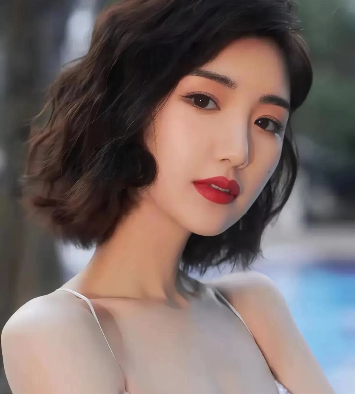 果然还是女人更懂女人，​我问闺蜜，为啥毛晓彤不跟陈晓在一起呢？​我闺蜜神