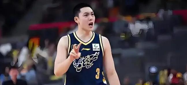 CBA交易大戏开锣！胡明轩、张宁恐换队，布朗或赴日本捞金！北控男篮盯上胡明轩了