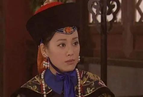 1661年，一个20岁的女人被一根白绫送上了黄泉路。她没有得到过丈夫一天的宠爱，