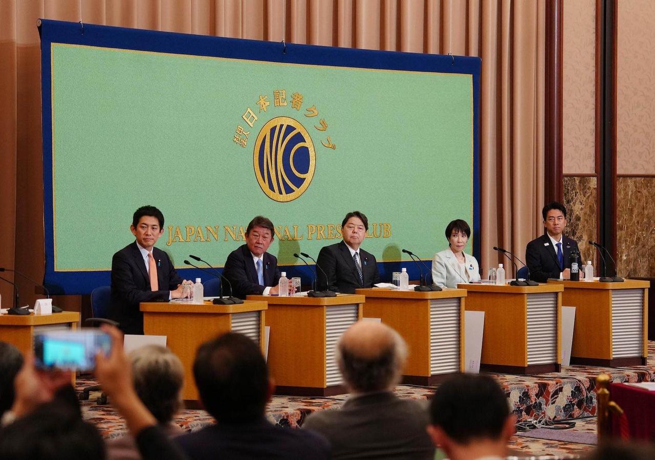 日本5位首相候选人在如何应对“中国威胁”问题上意见相左。其中极端反华的高市早苗宣