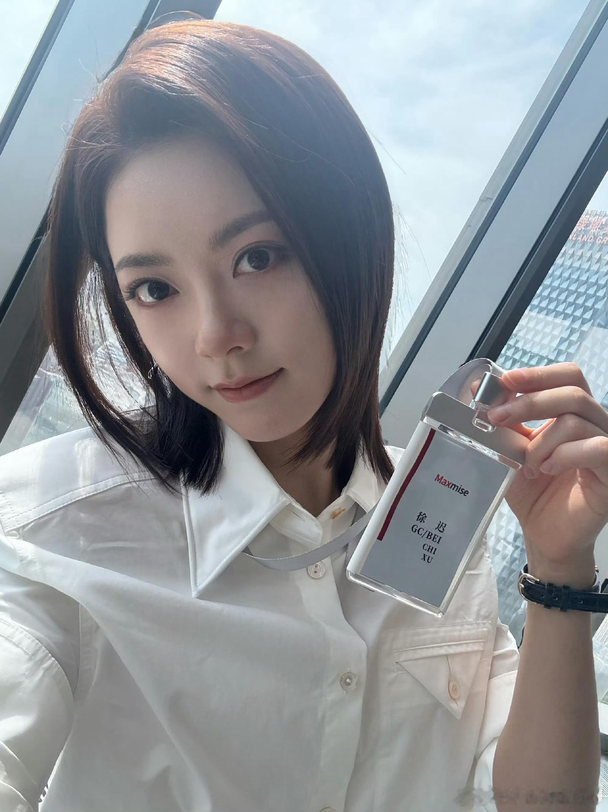 被赵今麦新风格美晕了赵今麦怎么美成这样了颜值与气质双在线，新风格清新高级，松弛感