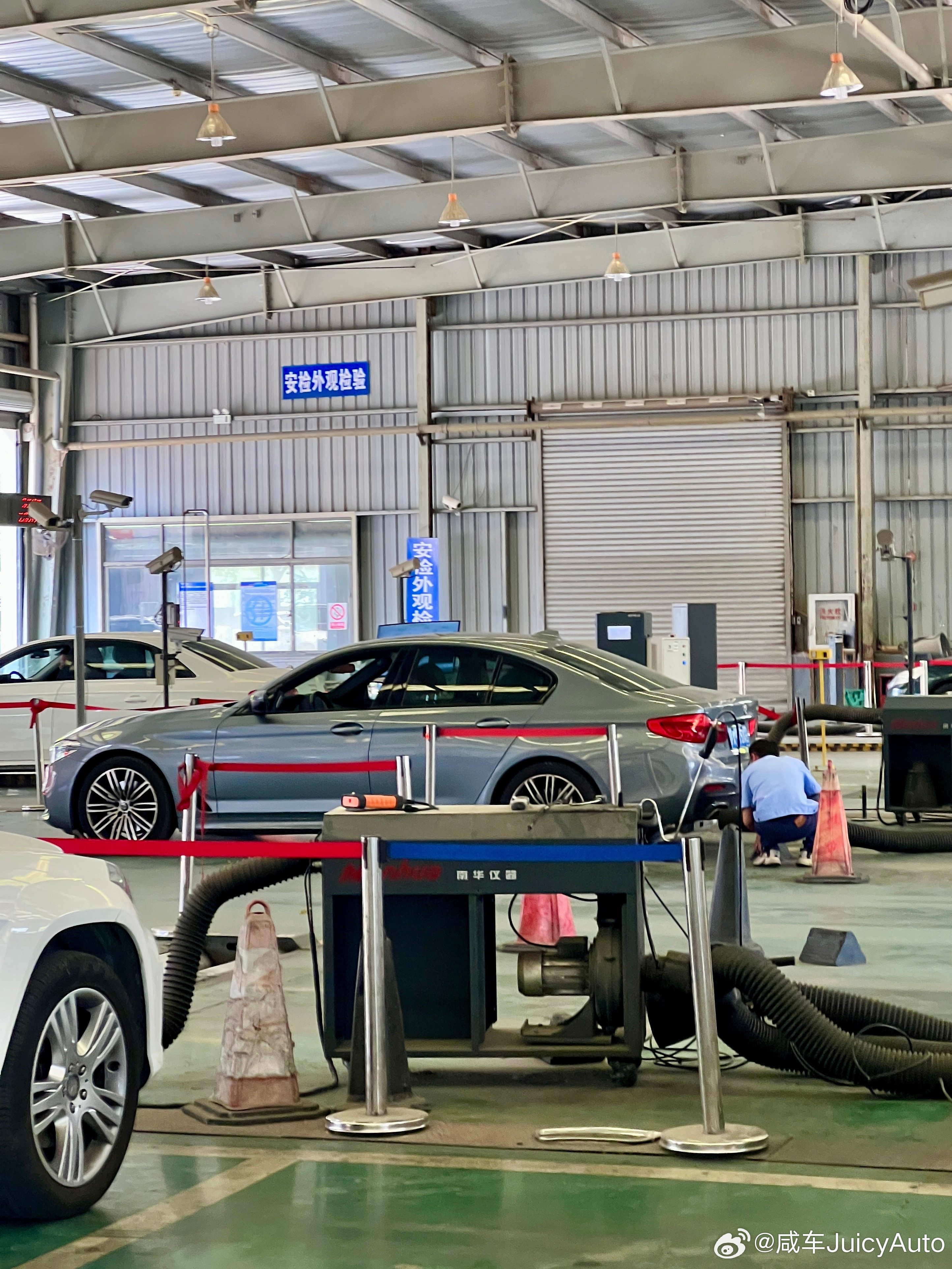 建议取消私家车年审制度年年建议，年年继续，不把蛋糕分配明白了，还得捅！