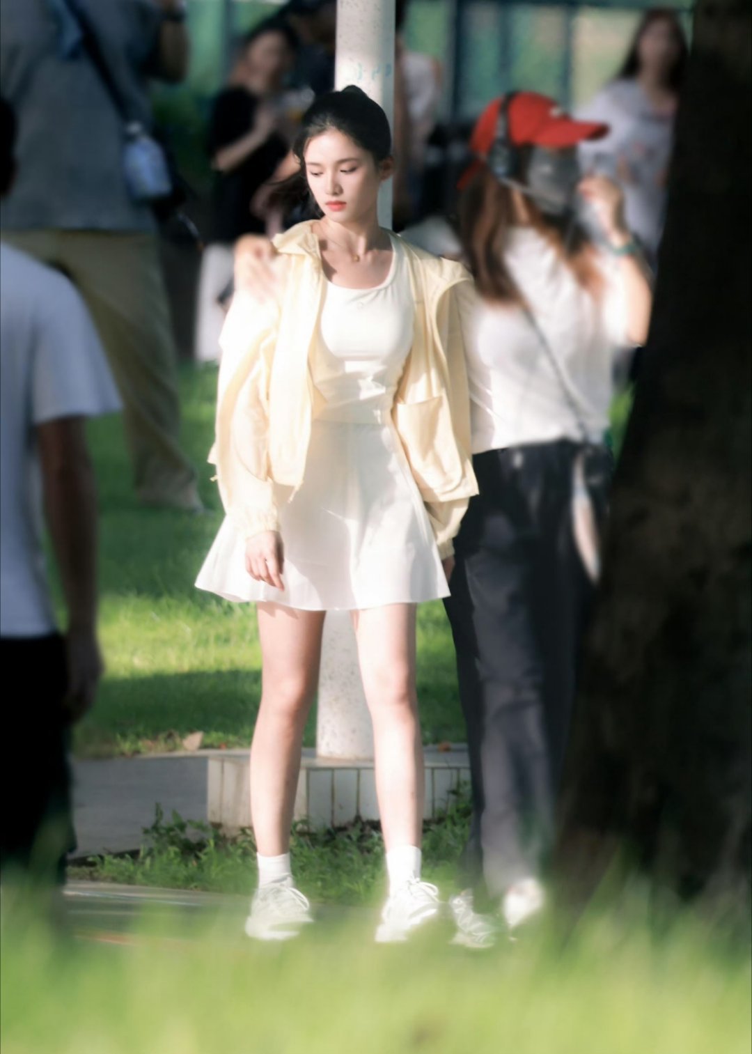 张婧仪好完美的头型！！这个造型好看，完全就是校园女神[爱心]​​​