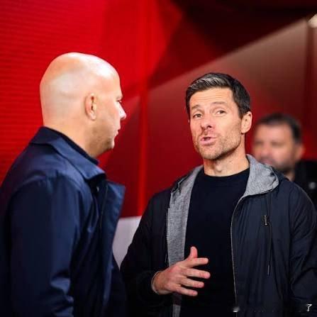 奥恩斯坦透露利物浦目前的意向是与斯洛特继续合作。即使情况彻底崩盘，俱乐部决定换掉