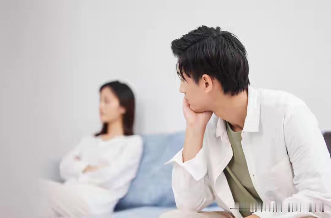 很多中国式的婚姻看起来挺好的，可有一个不大不小的问题：缺乏亲密。你可能会说，他