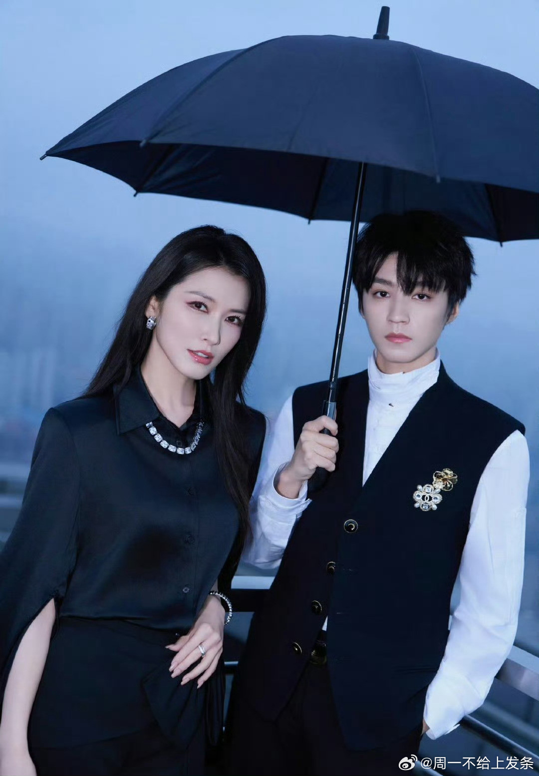 徐洁儿感谢小凯弟弟乘风2026徐洁儿深夜感谢王俊凯百忙之中专程担任送考人，二人因