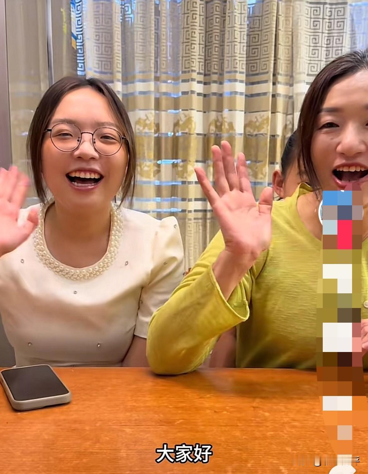 今天，刷到谢浩男妈妈更新的视频。在视频里，谢浩男的大妹说，她们刚组建起团队，想邀