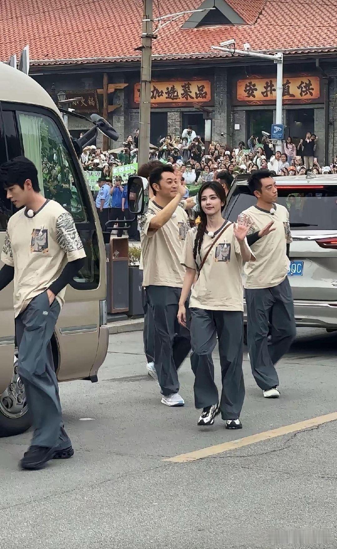 电视上看着一般般，现实中却如此漂亮！