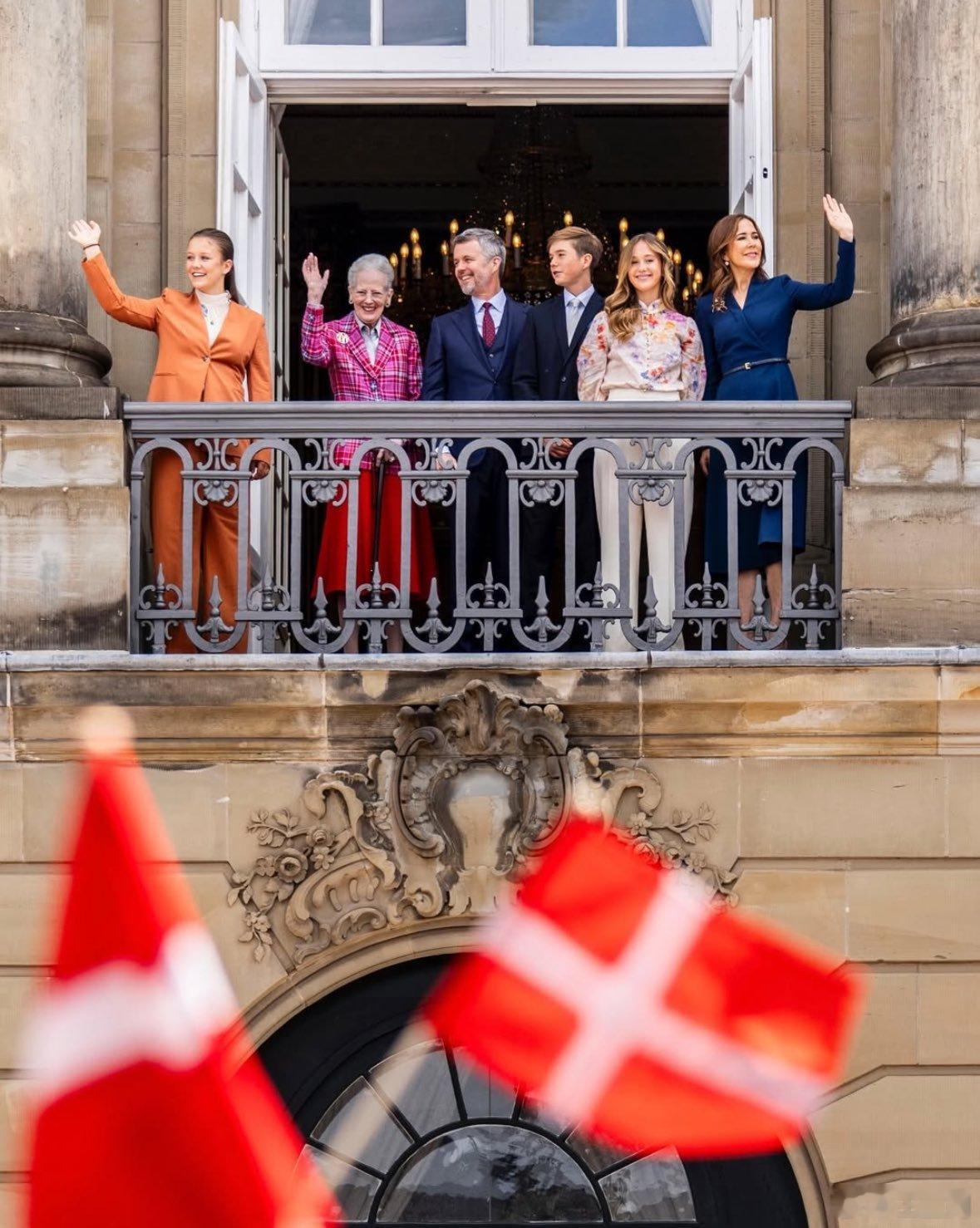 丹麦王室🇩🇰5月26日，弗雷德里克十世国王庆祝57岁生日。世界各国王室[超