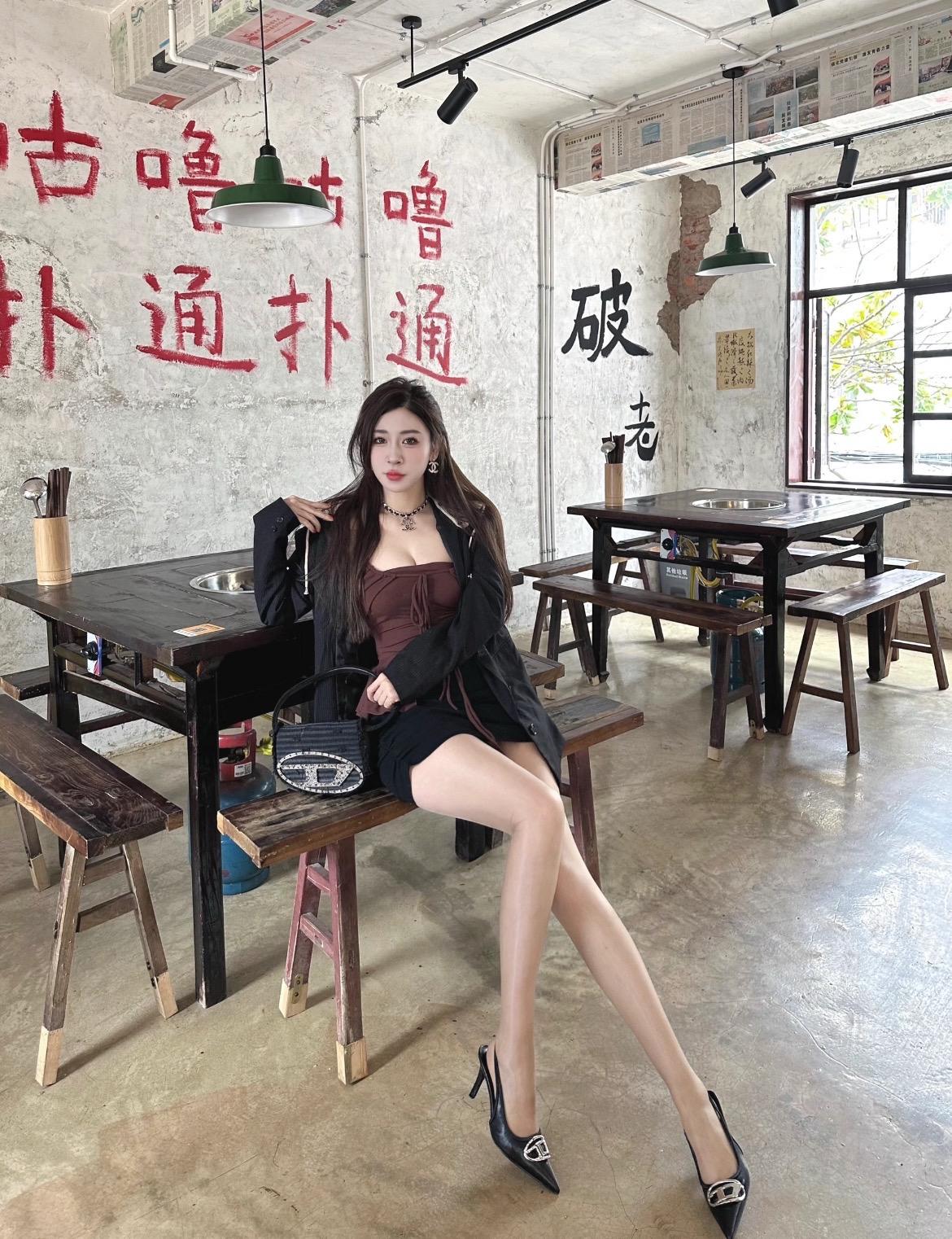 姐姐很能吃你们养的起吗。