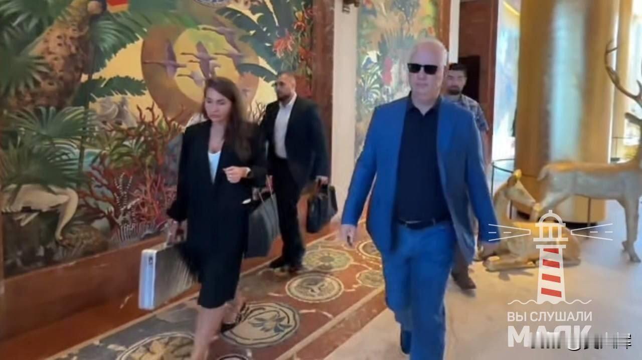 普京总统特使基里尔·德米特里耶夫已经不再信任WhatsApp这款通讯软件。他的助