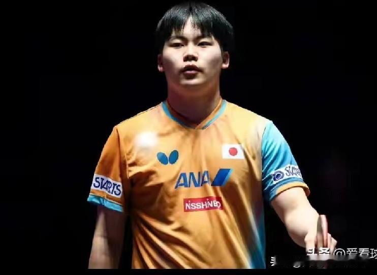 德国法兰克福冠军赛男单半决赛，松岛辉空VS林德。第一局松岛辉空3：1开局，