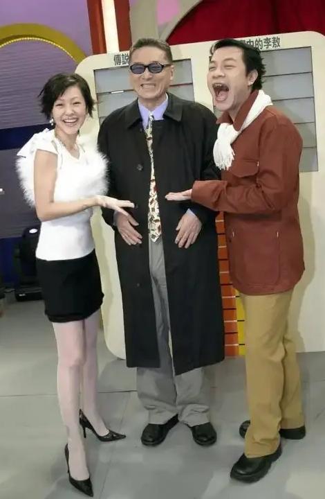 这张李敖、蔡康永、小S的古早合照，越看越觉得氛围微妙！当年《康熙来了》名场面，