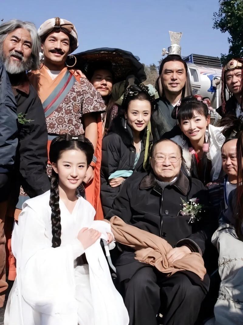 神雕侠侣大火，作家金庸说：“刘亦菲小姐，只有你来出演小龙女，千万读者才会相信，金