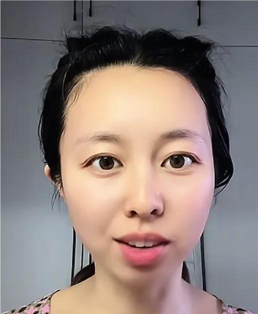 三拒绝马上要开了，田静却一大早回应小熊在直播间的言论，聪明的网友想到，难道是转移