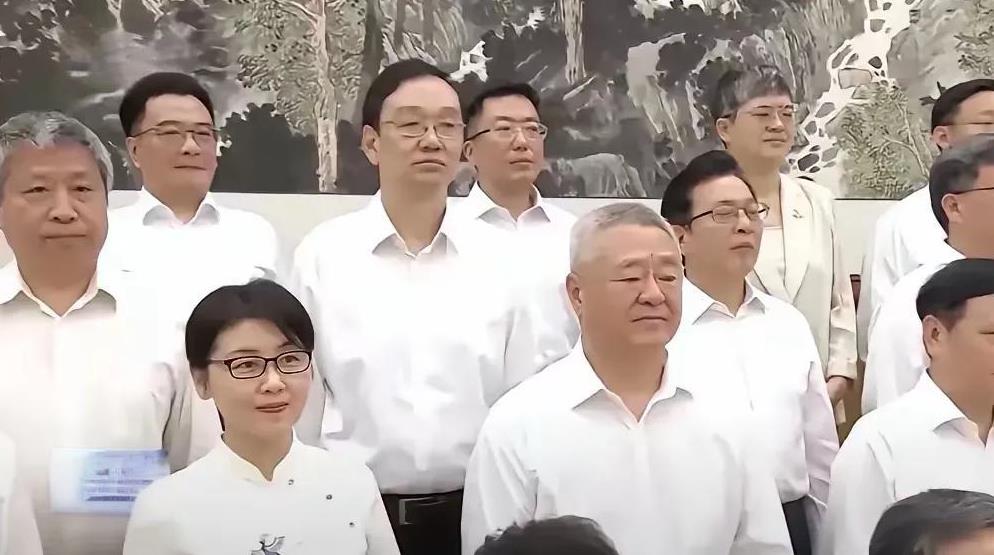 参加北戴河疗养的，看看都有谁？颜宁赫然在列，她可是院士了。年纪轻轻，成就斐然