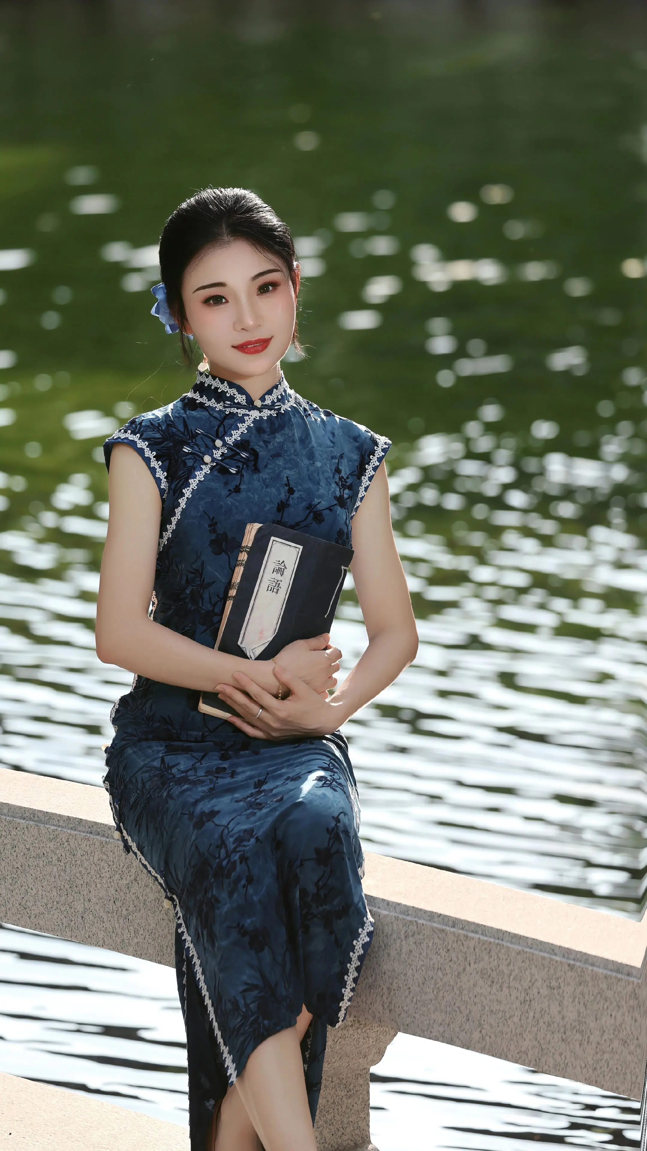 东方女性的古典之美 温婉书卷气旗袍有多绝 名雅东城
