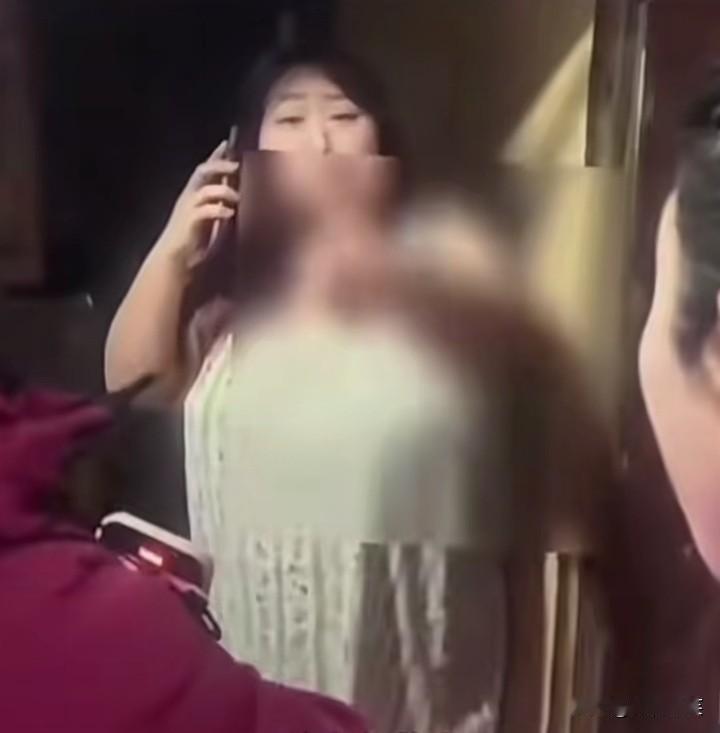 “榴莲仅退款”迎来了大结局，没想到最后道歉的不是买榴莲仅退款的女子，而是水果店的