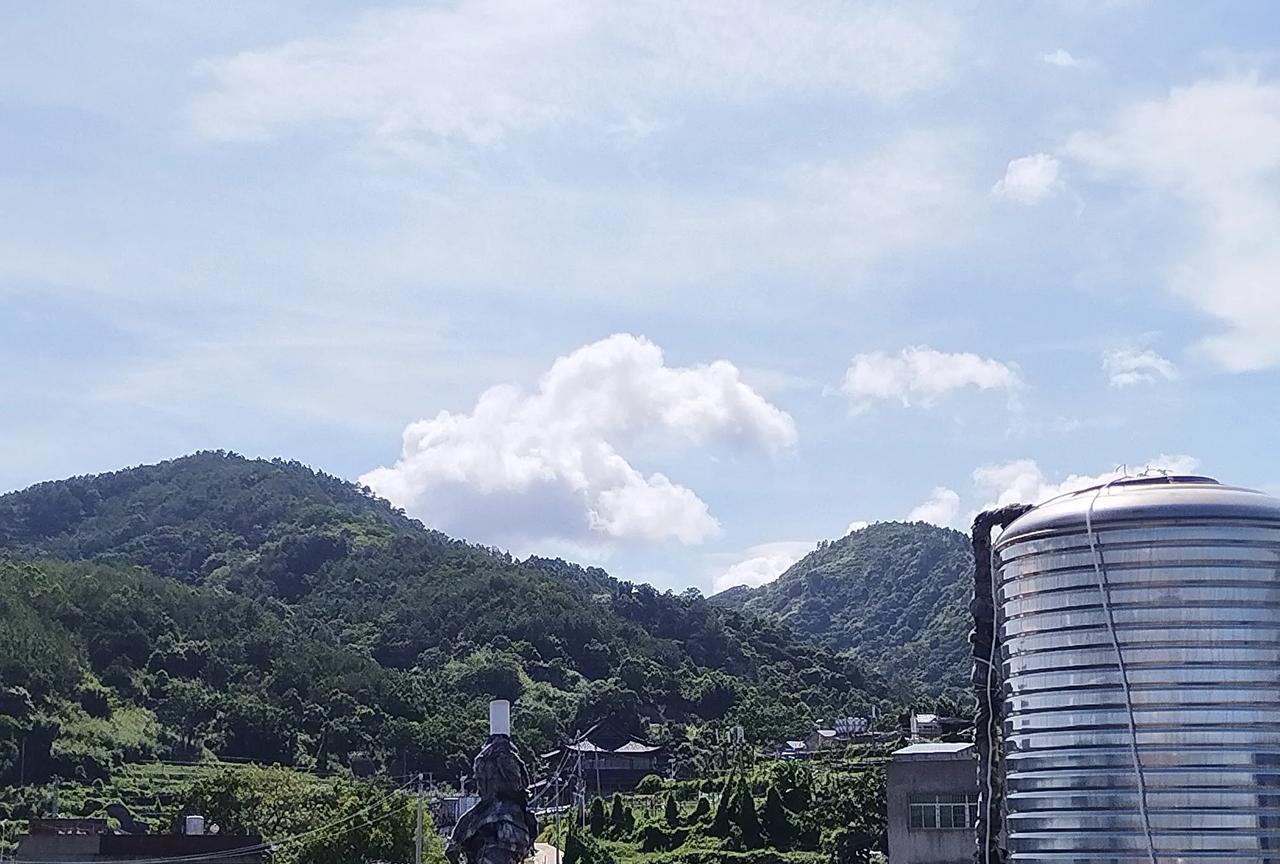 回家装修一层房子，打算在农村养老