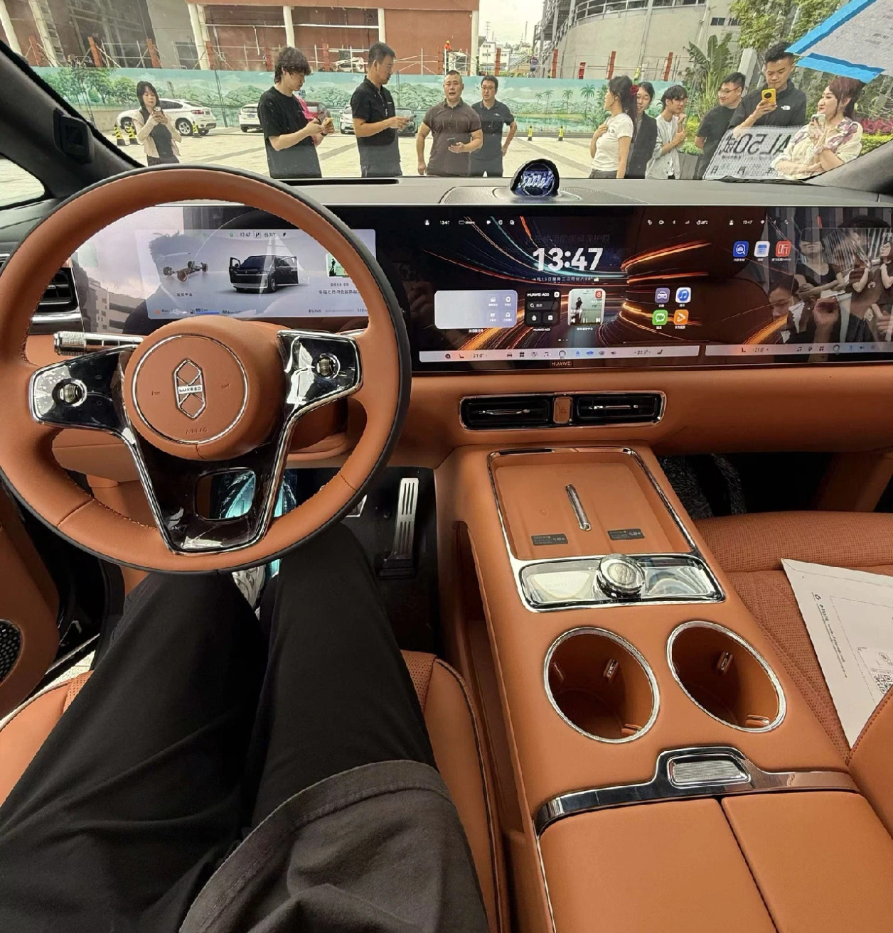 智界V9内饰挺好？大联屏的体验感应该很好。