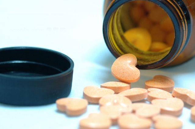 吃完头孢喝酒? 别再错了, 怎么样才能让药效更好?