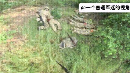 俄乌前线，俄军士兵拍摄了一段抓获乌军俘虏的视频。视频里，几名乌军士兵投降后被俄军
