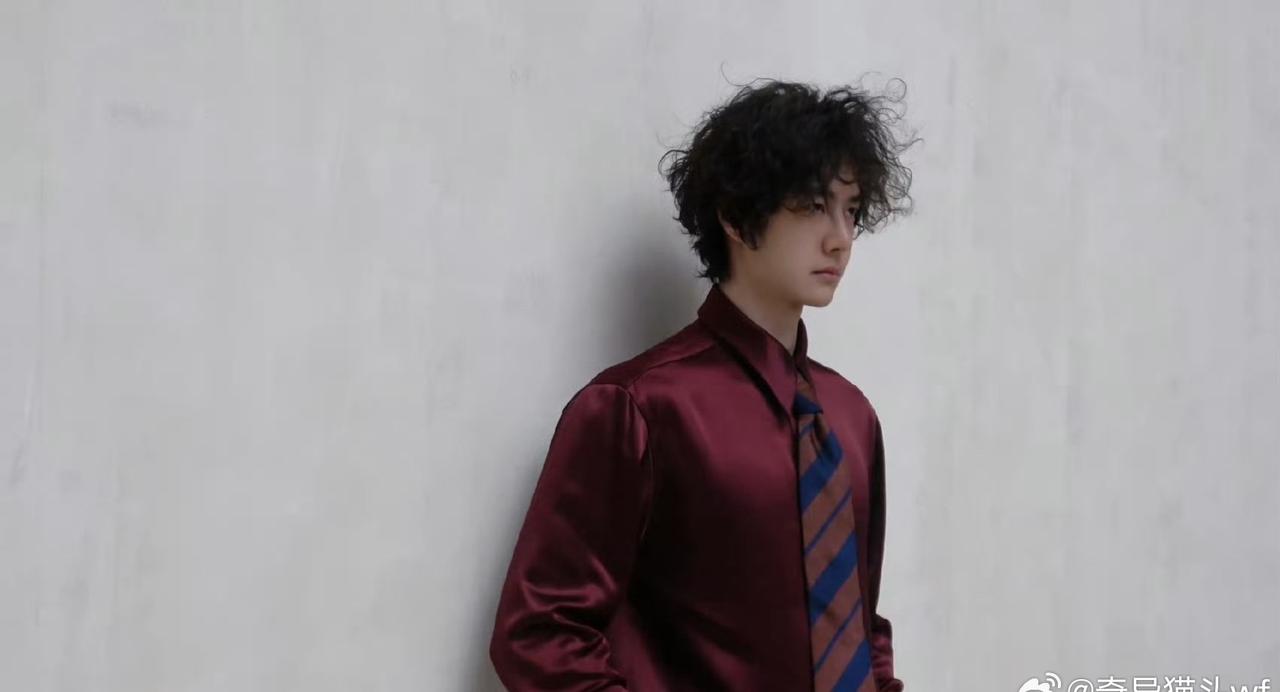 王一博wyb鱼眼镜头下的王一博wyb王一博将参加三场大秀wyb王一博巴黎