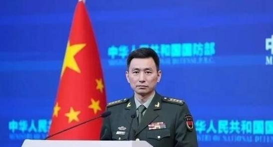 中国有必要公开告诫所有国家，谁若敢打击中国大陆本土目标，不管由何处发起攻击，中国