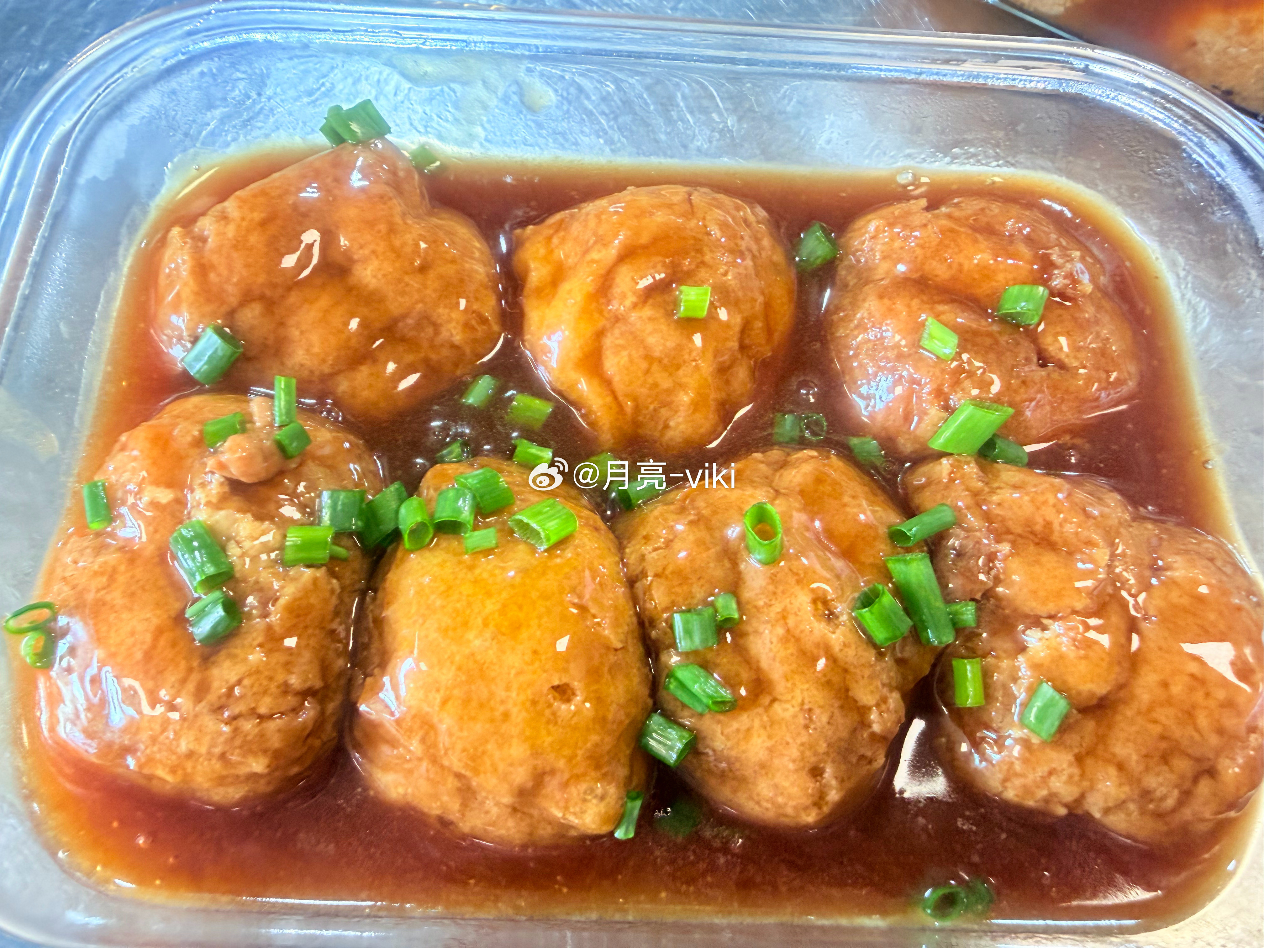 好吃的东西要吃进肚子里，可爱的人要放进心里。宵夜来啦油豆腐塞肉➕葱油南瓜➕榨菜肉