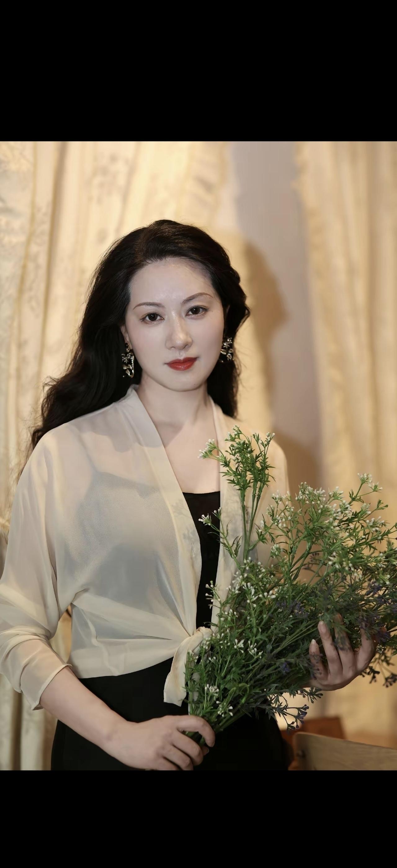 花开花落，岁月如歌。