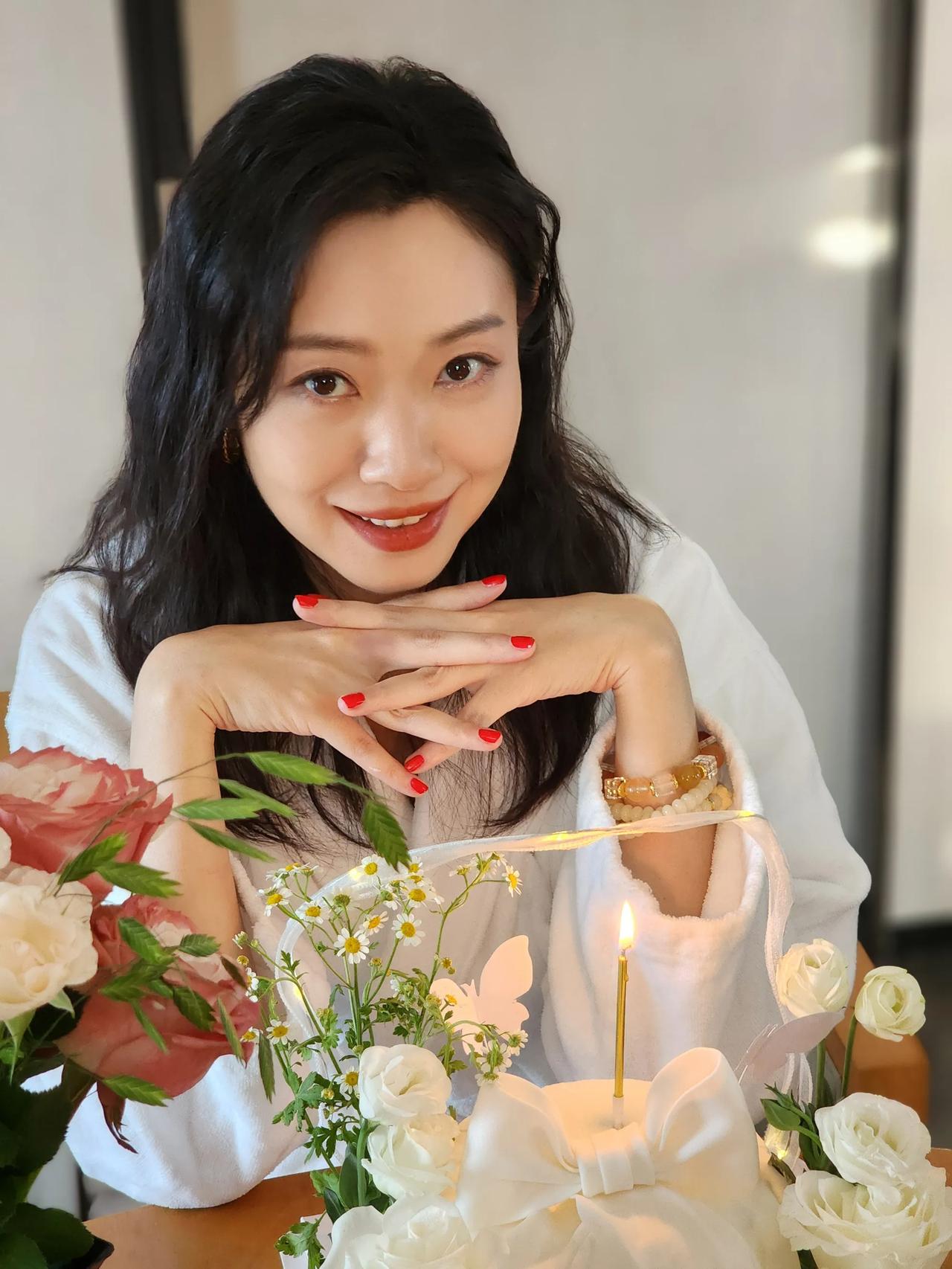 我就说过老舅妈迟早要火的