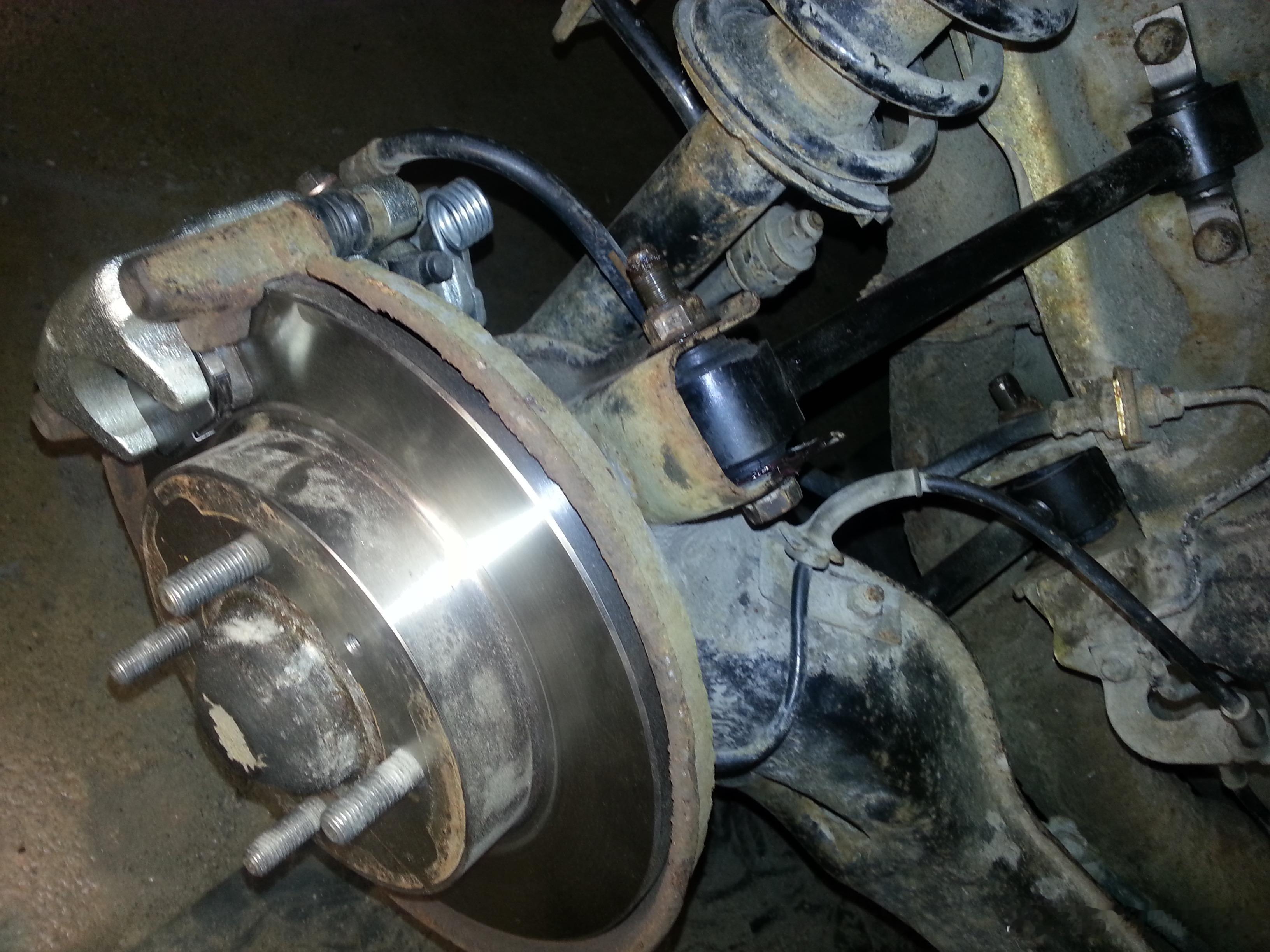 1995沃尔沃S40.。。。三菱Lancer同款controlblade后腿