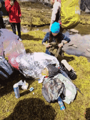 吓出冷汗！四川女孩网找徒步搭子，高原失温被弃，这哪是探险是拿命瞎作四川甘孜这