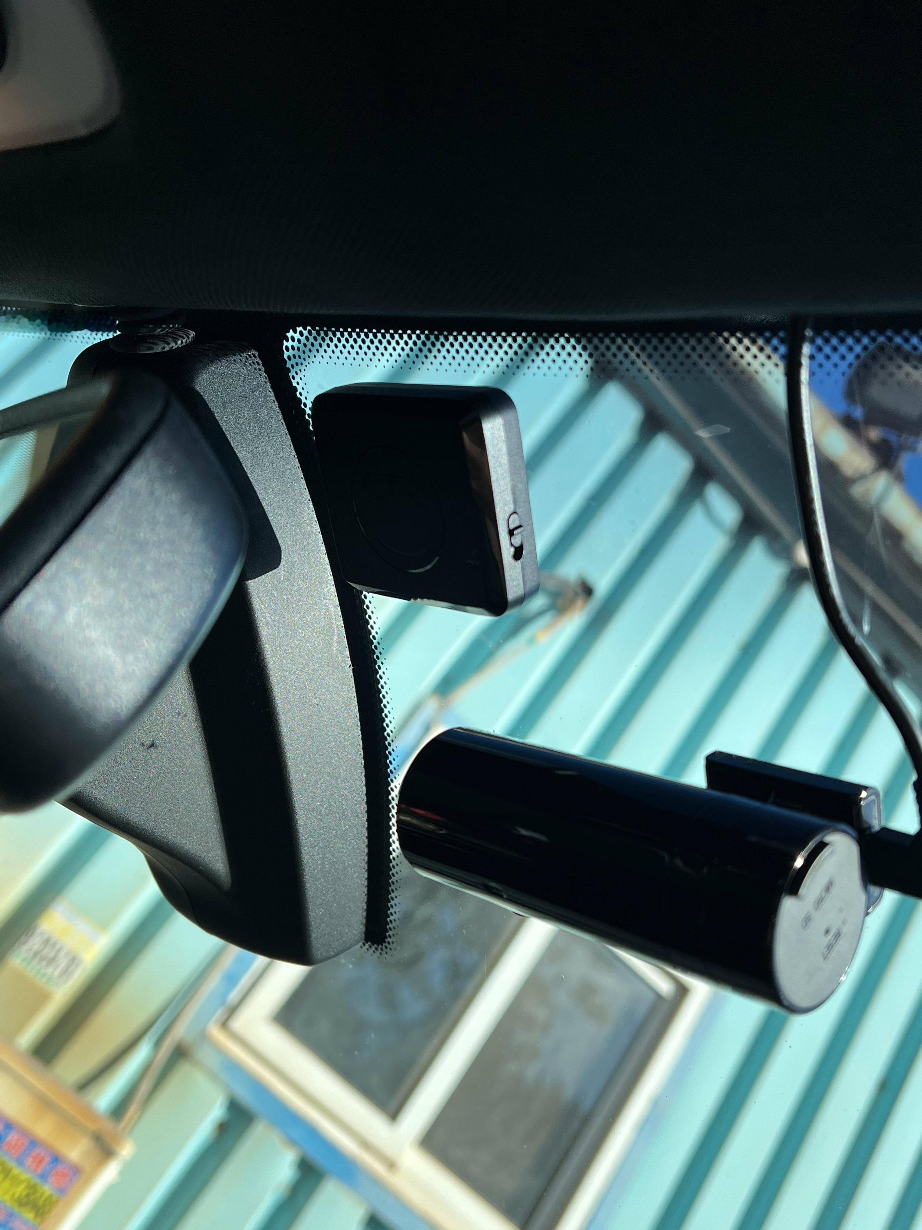 去了趟高速路口，把ETC办了ETC免费，支付宝或者微信，或者其他的，基本上机器要