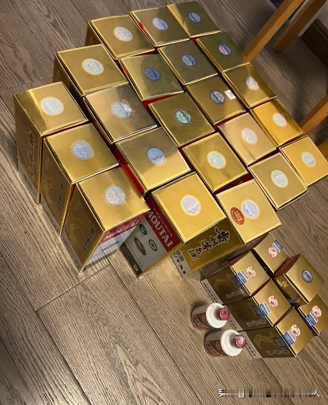 一觉睡醒，老公囤的黄金“避险”梦碎了！去年老公非不听劝，看国际局势动荡，觉得