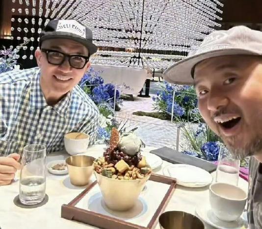 小S和具俊晔相互吹捧的目的是什么？他们结成了统一战线，让利益最大化。大S去世前