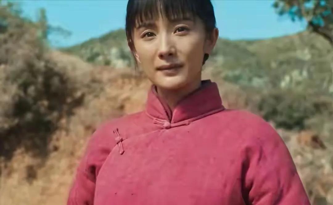 演技炸裂？炸个屁的裂！杨幂在《生万物》里演宁绣绣，说句实在的，就是“