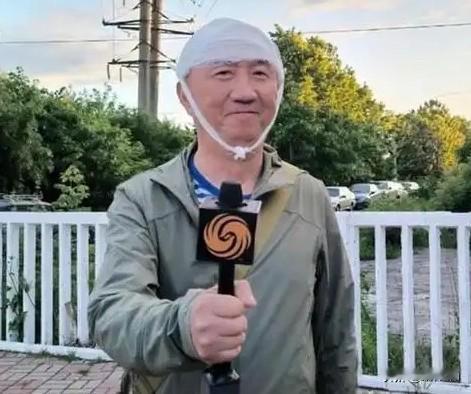 不管他现在仍然是中国记者，还是已经蜕变成俄罗斯记者，就凭他把车载收音机的照片，故