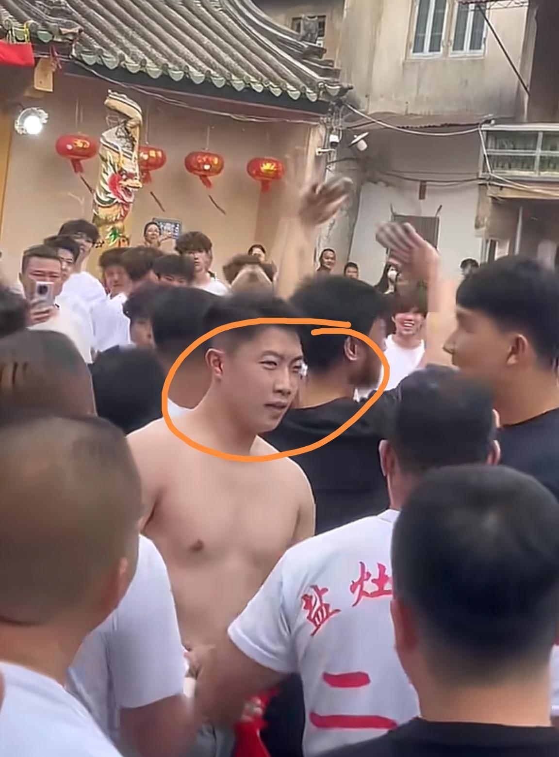 刚炫完八千万豪宅，转头就被富豪前任告上法庭，连包带房全得吐出来？这“独立女性