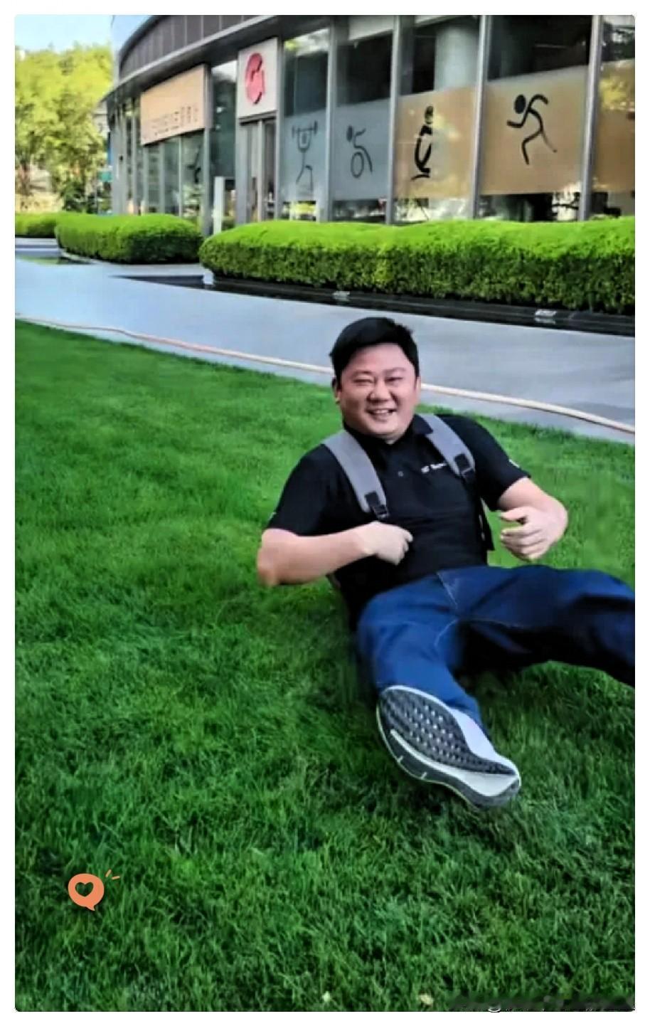 我有理由怀疑，张雪这次去参观阿里，并不是为了学习公司管理或者技术，而是为了给